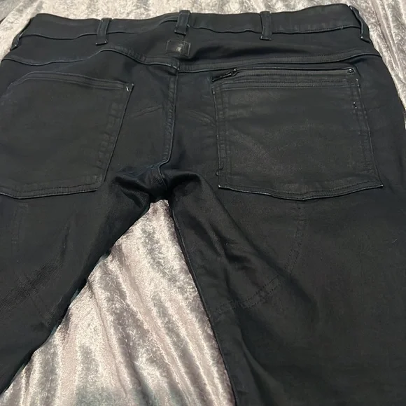 Phenomenal industrial GStarr stretch, 31 -32 dark blue/black jeans
